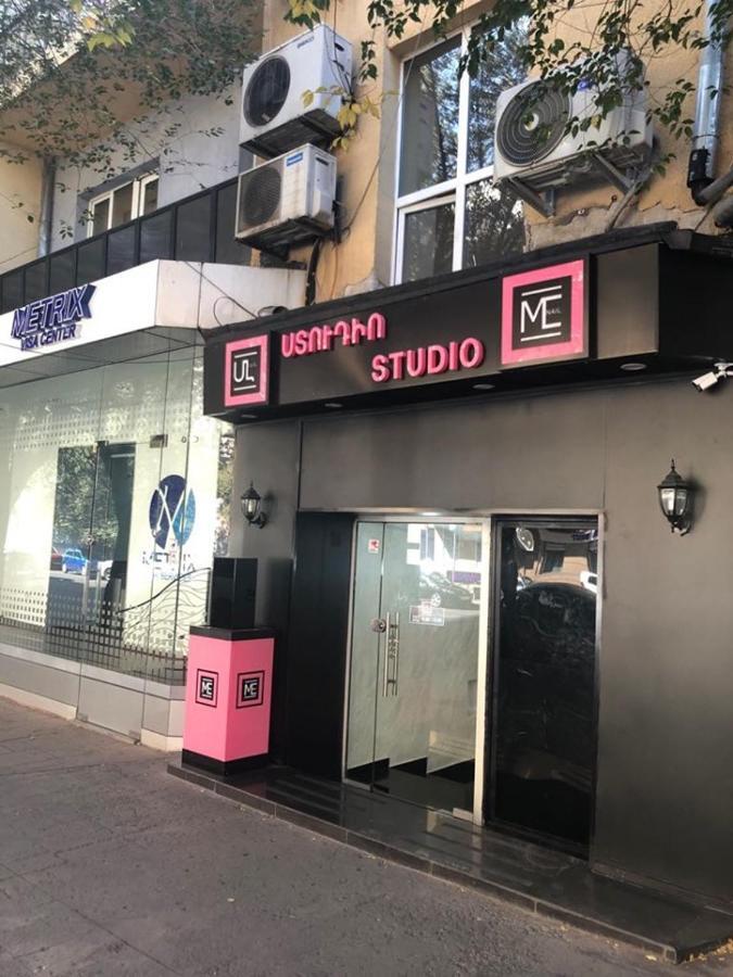 Apartment On Hanrapetutyan Street Erivan Exterior foto